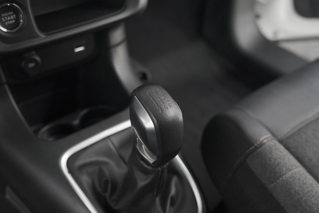 Citroen C3 puretech 82 shine | stoelverwarming | apple carplay | parkeersen
