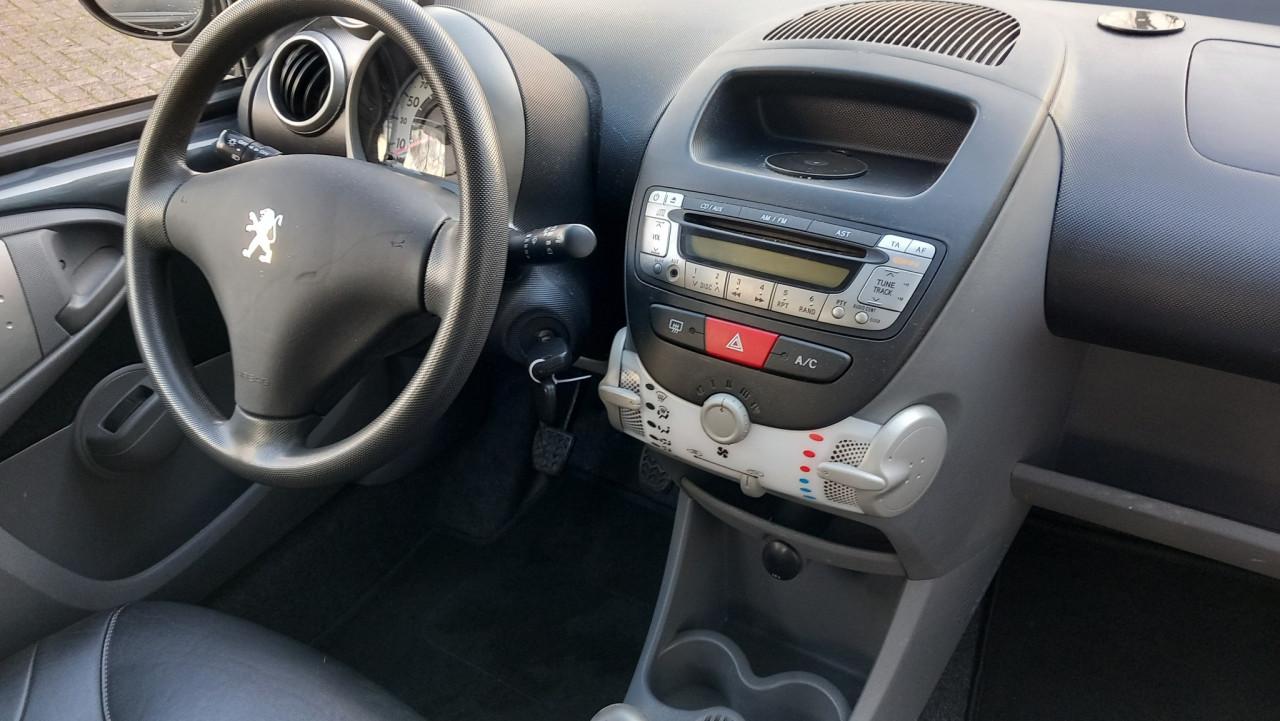 Peugeot 107 1.0 12v Sublime 5drs bj:2009 airco leer 55.000km nap i.z.g.st