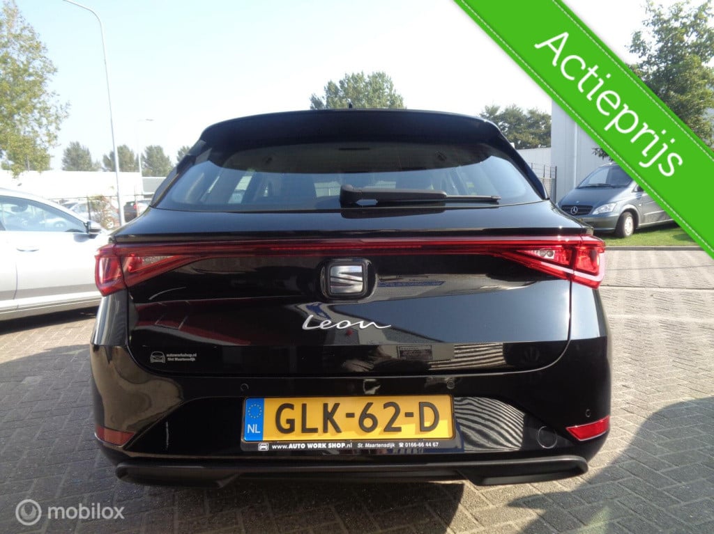 Seat Leon Sportstourer 1.5 tsi 130pk style edition/led/pdc/airco/carplay/lm