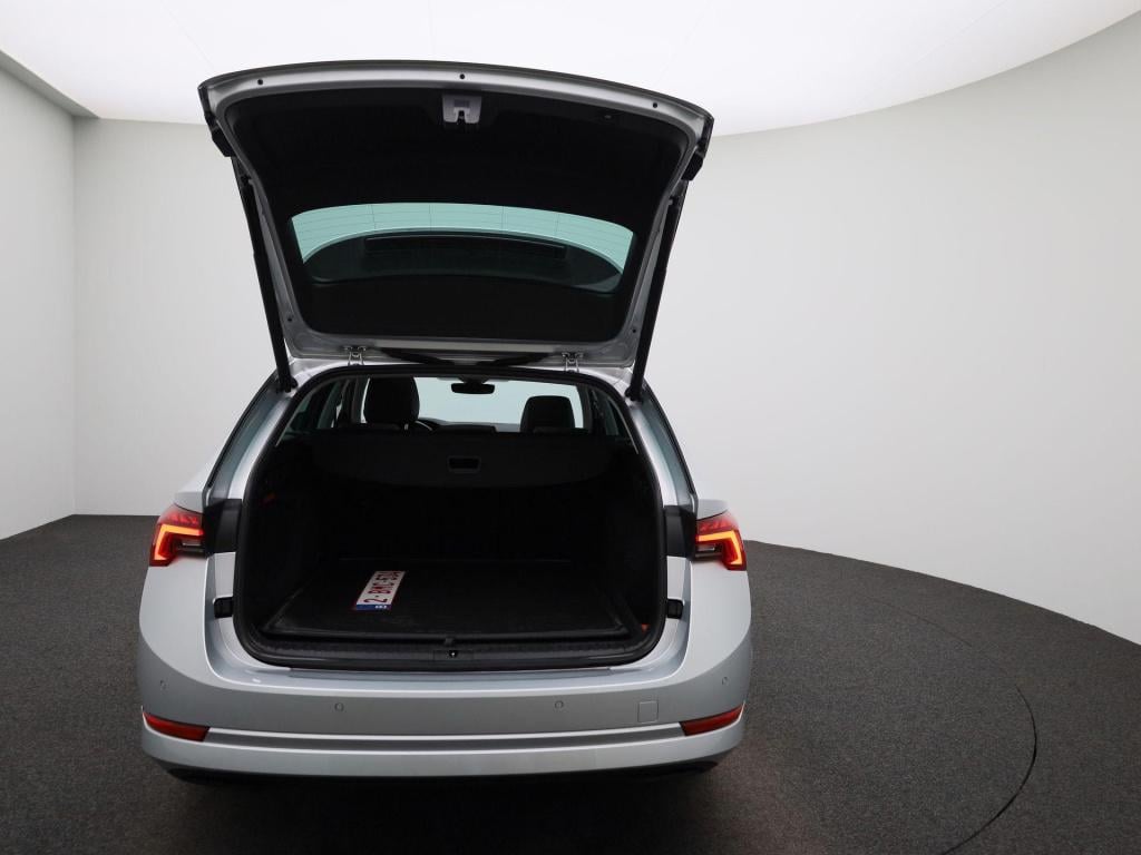 Skoda Octavia combi 1.5 e-tsi business edition | automaat | panoramadak | t