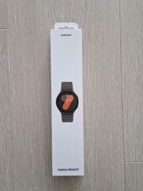 Samsung watch 7- green - 40 mm