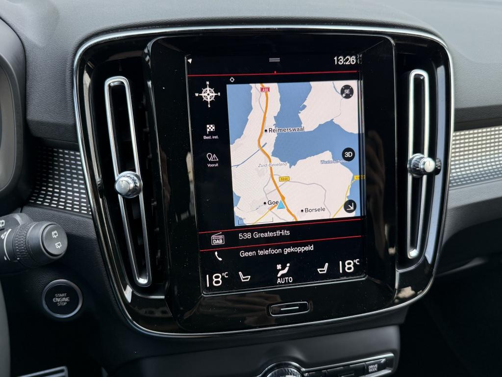 Volvo XC40 t5 262pk recharge ultimate dark |leder+ memory| camera| h&k soun