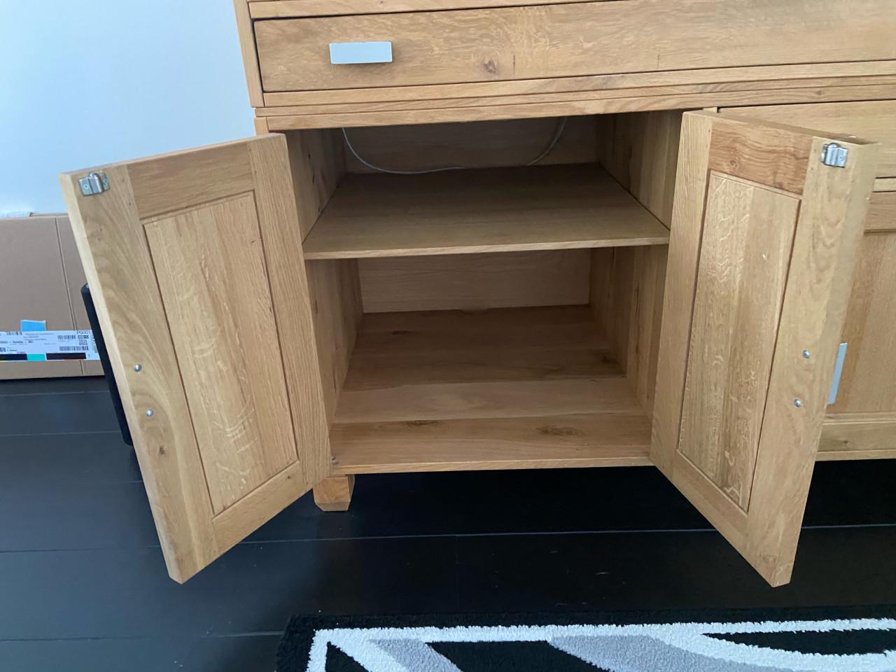 Kast massief licht eiken (Portegies Meubelfabriek)