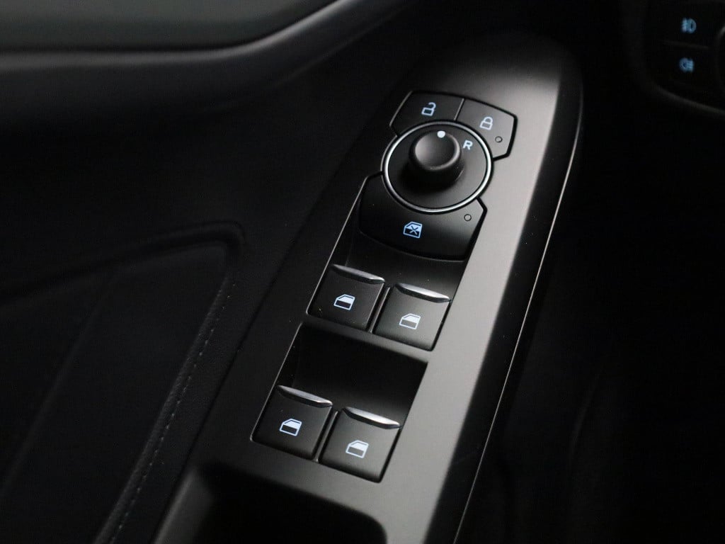Ford Focus wagon 1.0 ecoboost hybrid connected | navigatie | cruise control