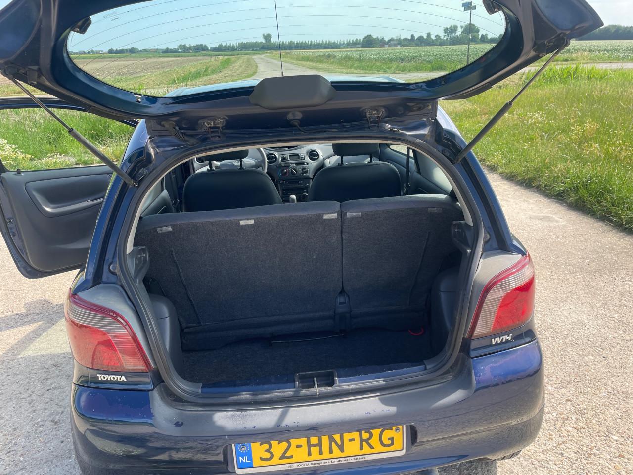 Toyota Yaris 1.0 16V Vvti 3DR 2001 Blauw