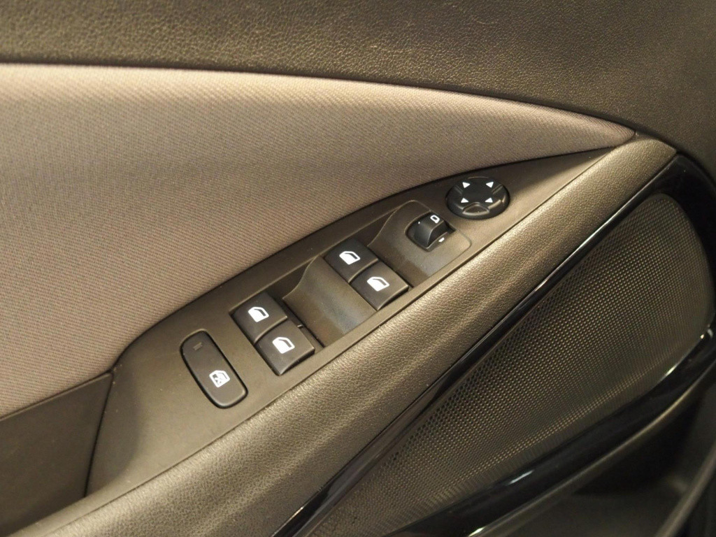 Opel Crossland X 1.2 turbo 120 jaar edition nl auto, cruise, appconnect,