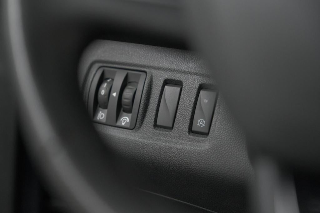 Renault Clio tce 90 limited | camera | navigatie | parkeersensoren | climat