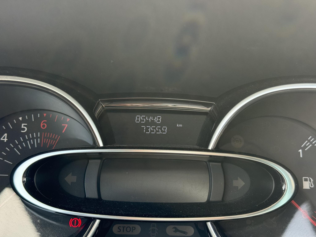 Renault Clio 0.9 tce limited cruise control | parkeersensoren | ac | dab | 
