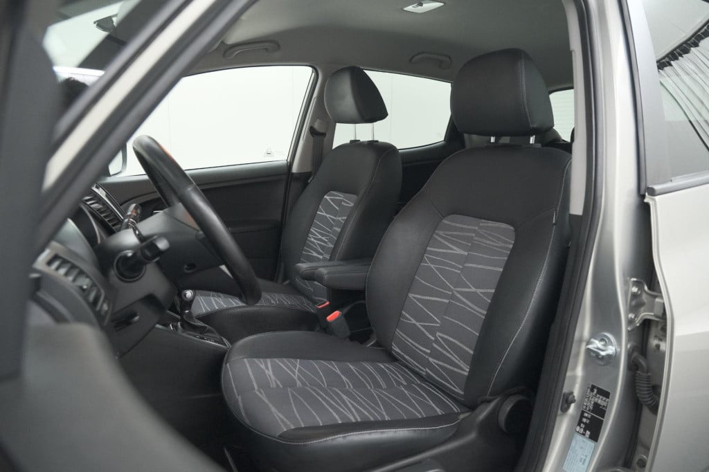 Kia Venga 1.6 cvvt summer edition | trekhaak | camera | navigatie