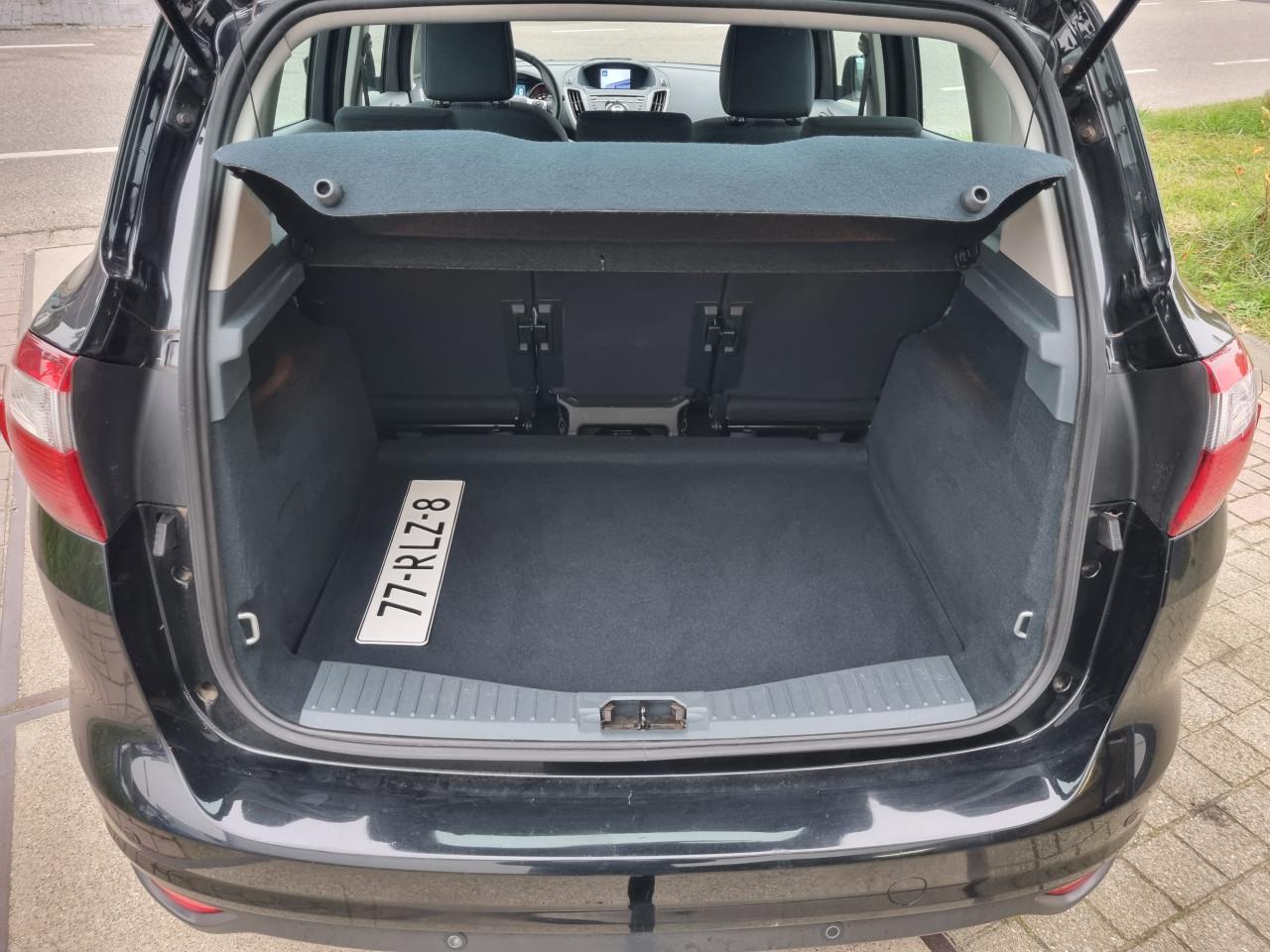 Ford C-Max 1.6 Titanium | Luxe uitvoering!