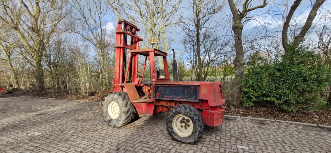 Te koop: Manitou 4 tons ruwterrein-heftruck