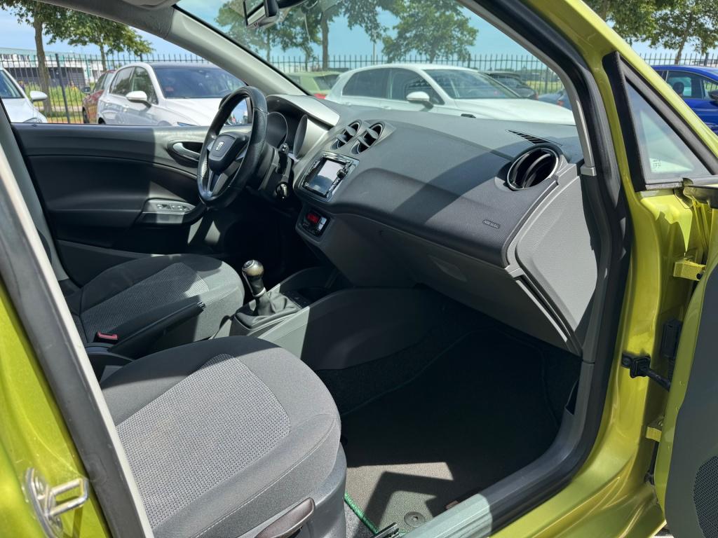 Seat Ibiza 1.4 stylance * carplay * airco * nieuwe apk * pdc
