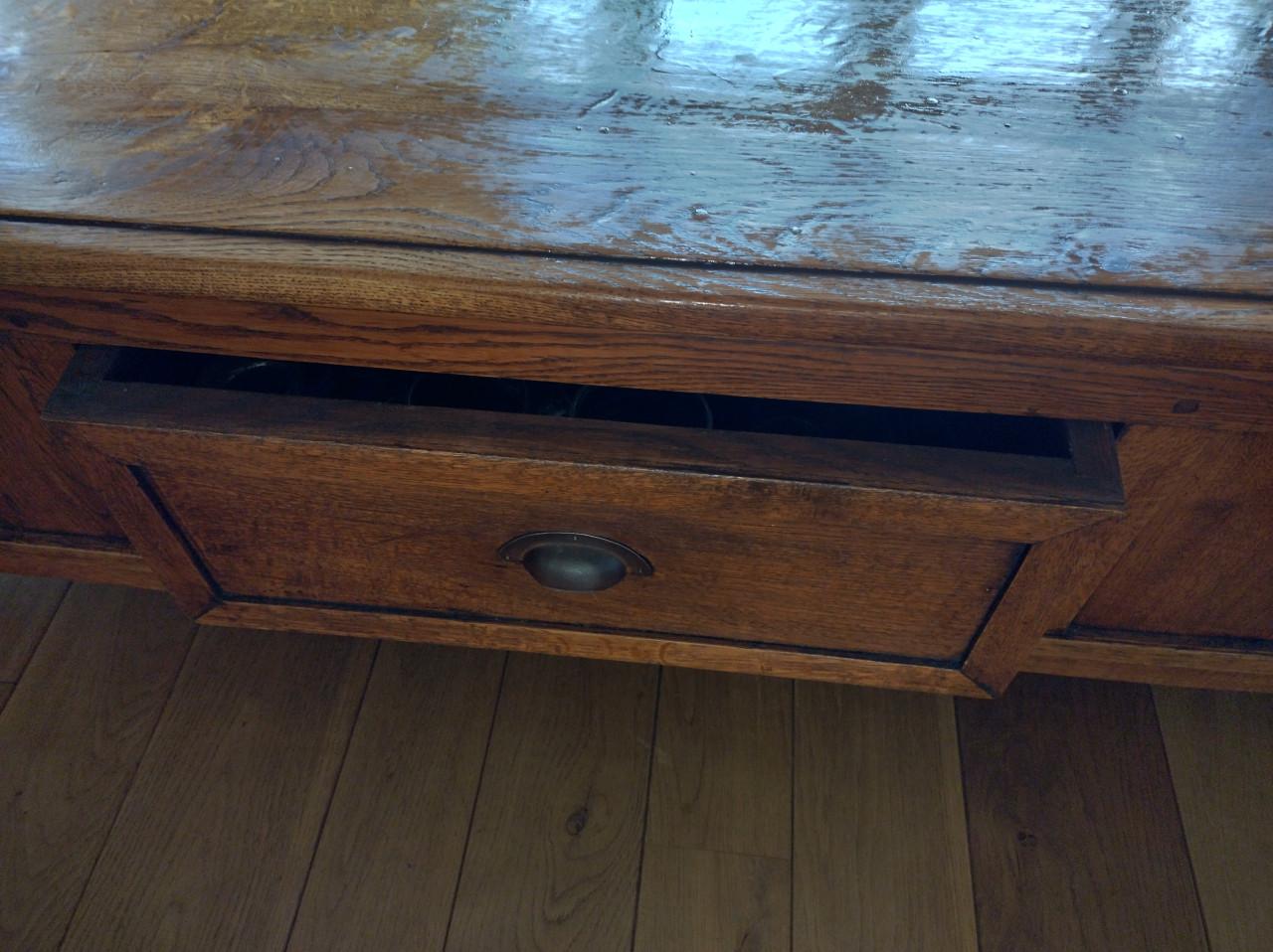 Salontafel met 2 lades