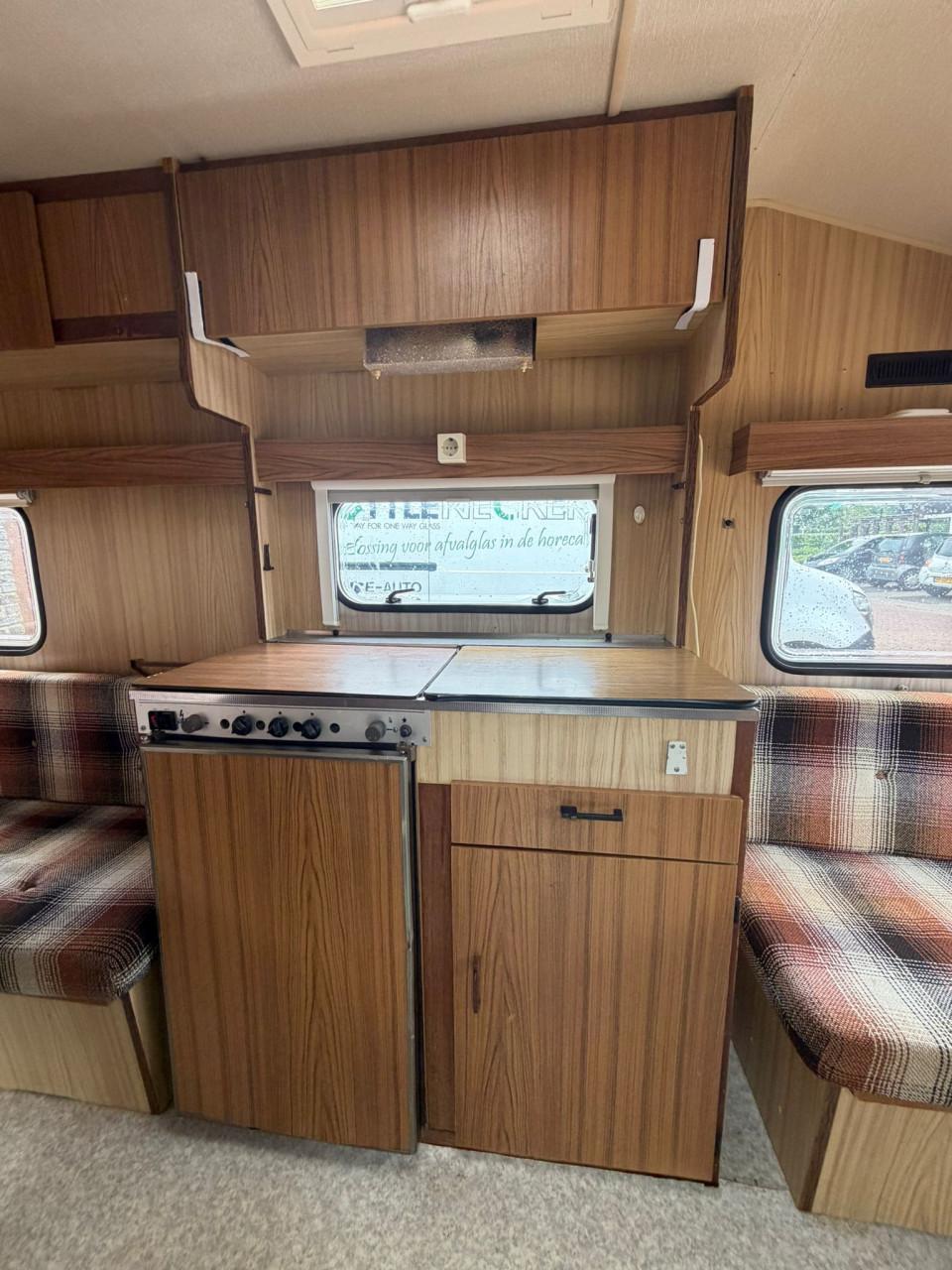 Caravan Chateau Grand Prix 1983, perfecte instapcaravan!