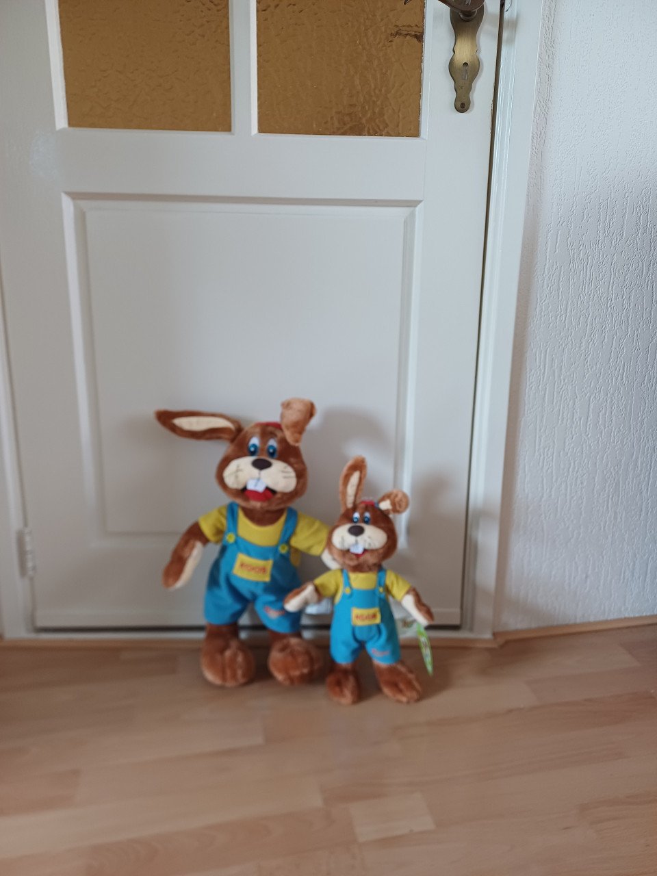 Koos Konijn knuffels groot 12,50 kleiner 7,50 samen 15,00