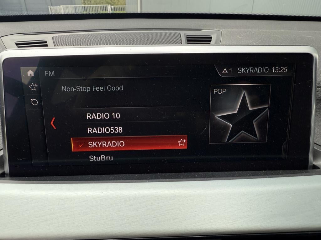 BMW X1 s-drive20i 192pk automaat high executive panoramadak