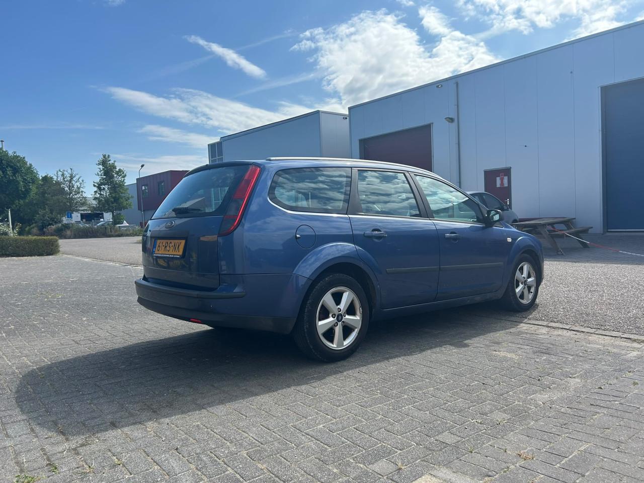 Ford Focus Wagon 1.6-16V Futura In de opties! APK Vol Jaar