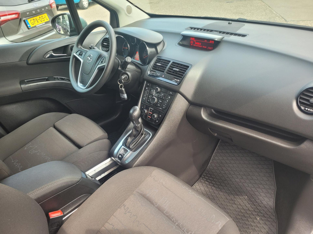 Opel Meriva 1.4 turbo design edition automaat, cruise control, p.sensor, ai
