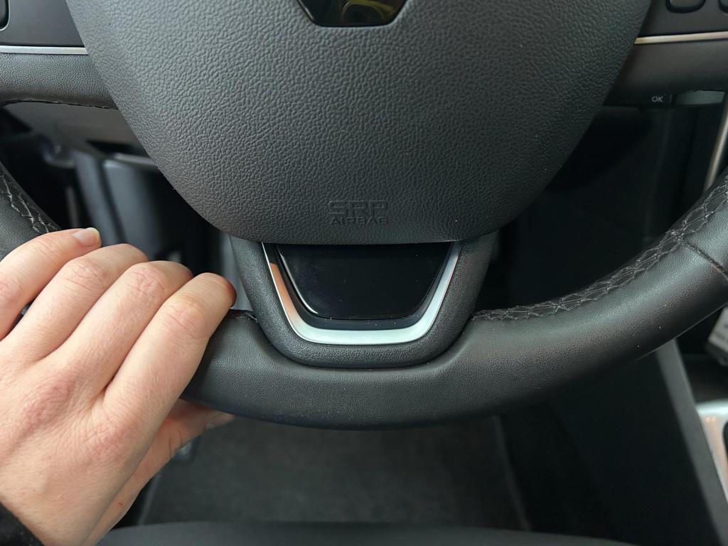 Renault Clio estate occasion 0.9 tce limited | zwart | airco | tweedehands 