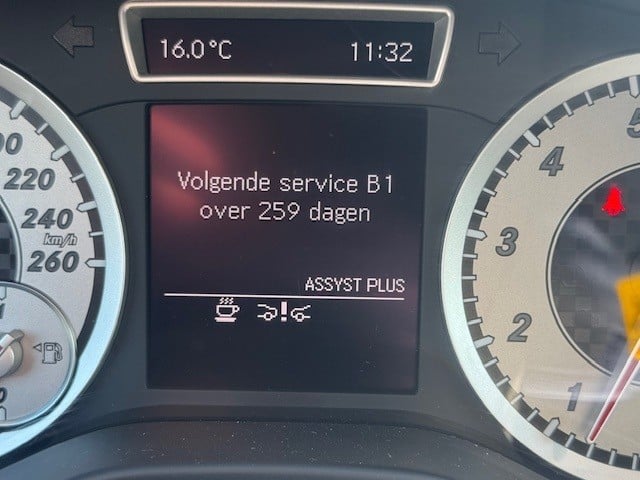 Mercedes-Benz A-Klasse 180 ambition l airco l camera l navigatie l stoelver