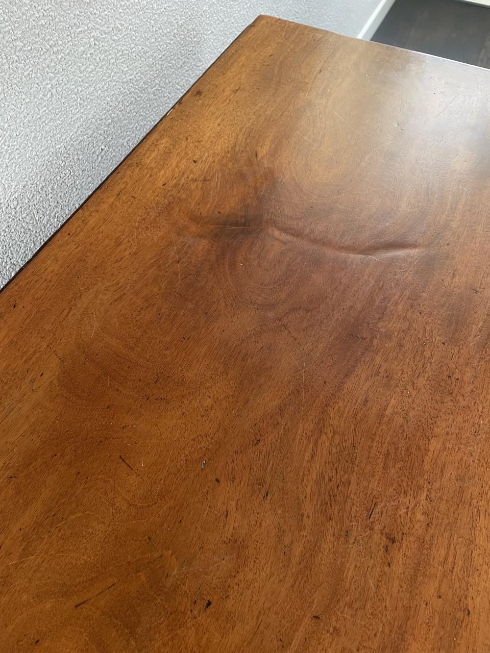 Eettafel mahoniehout