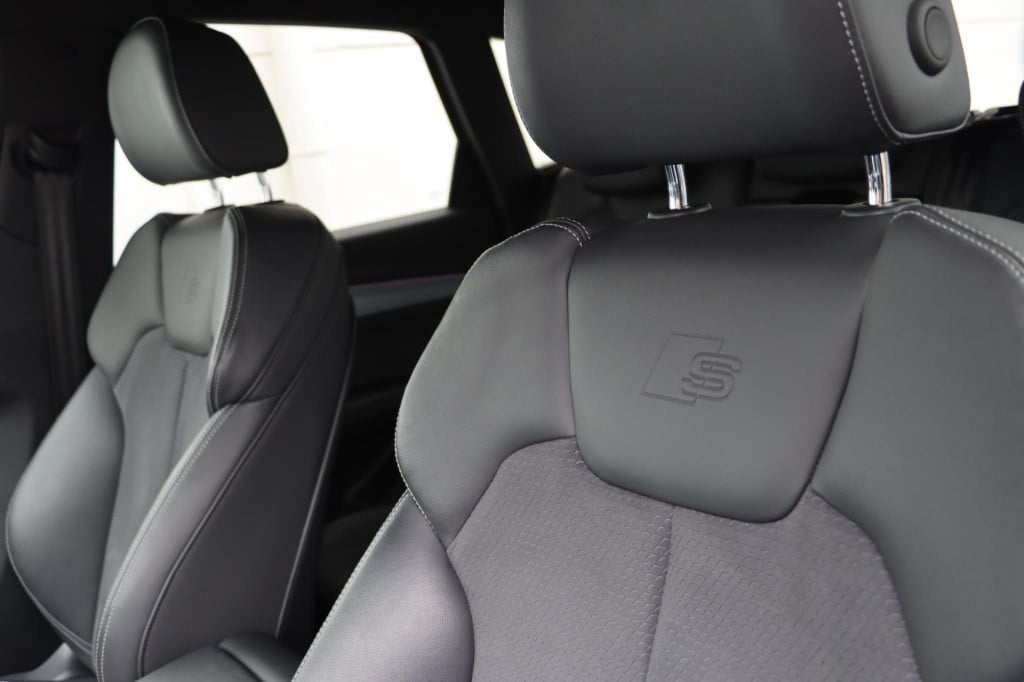 Audi Q5 55 tfsi e quattro s edition competition 367pk