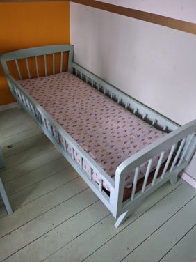 Vintage peuterbedje