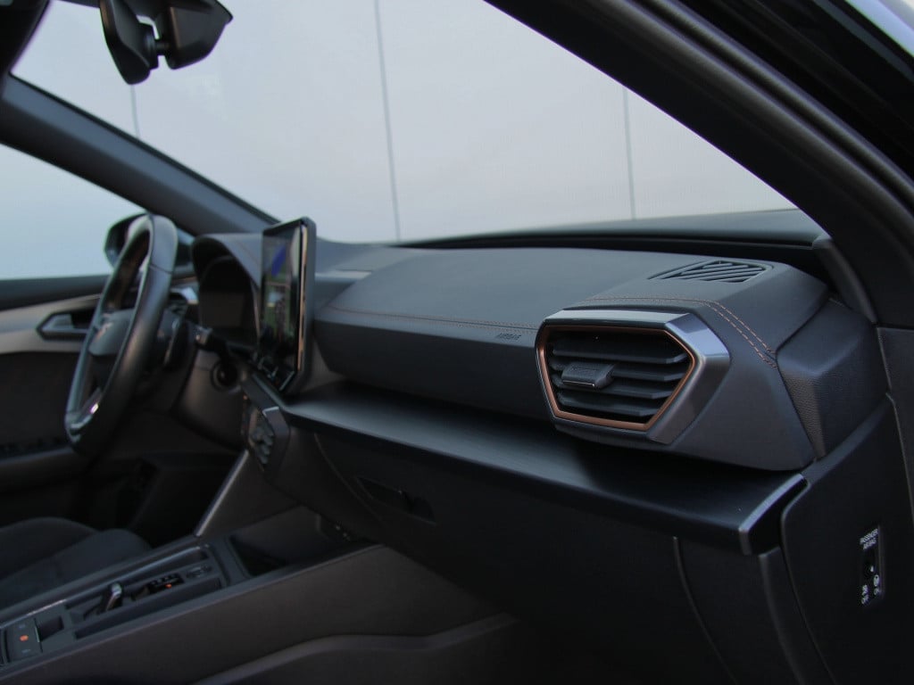 Cupra Formentor 1.4 e-hybrid vz 245pk tribe edition