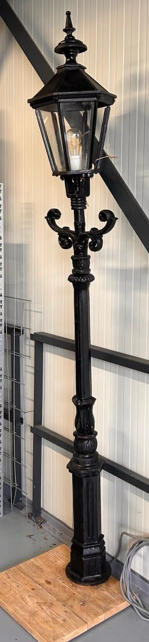 Gietijzeren Parklantaarn - 240 cm - Zeskantige kap met echt glas