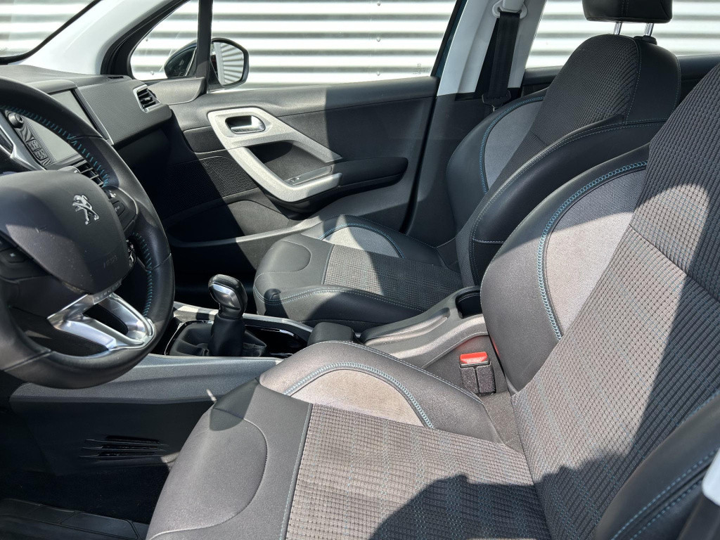 Peugeot 2008 1.2 puretech urban cross distributieriem gemodificeerd