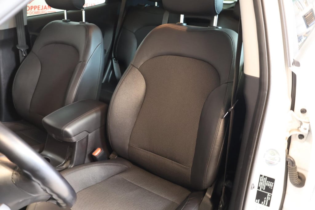 Hyundai Ix35 1.6i gdi go! nl auto, parkeersensor, stoelverw, airco,