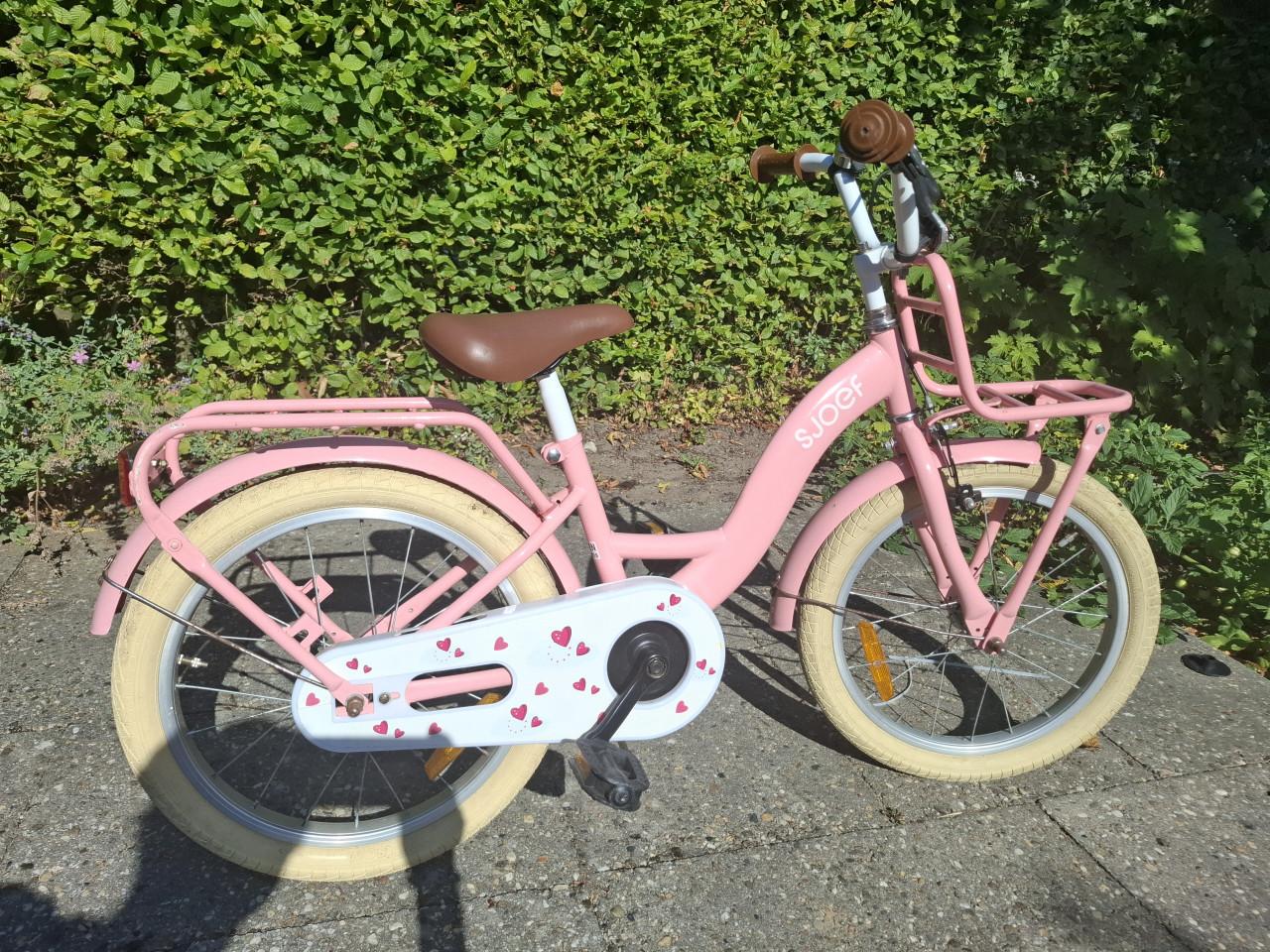 Leuke meisjesfiets 18 inch.