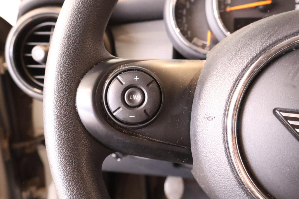 Mini Cooper mini 1.5 nl auto, airco, bluetooth,