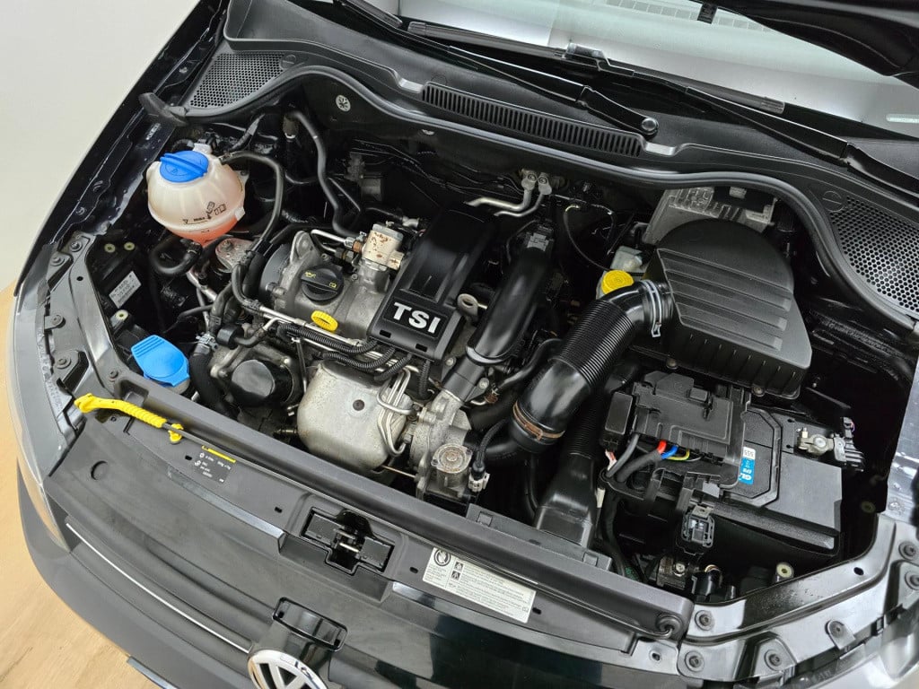 Volkswagen Polo occasion 1.2 tsi bluemotion edition met sportvelgen en 5 de