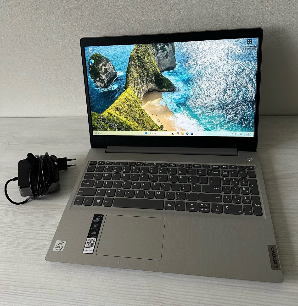 Lenovo IdeaPad 3 / Intel Core i3 / 10de generatie / 8GB ram / Windows 11 /