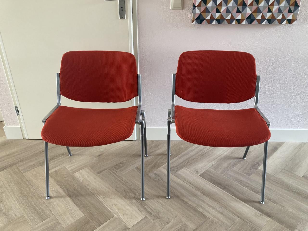 Design stoelen Dsc 106 giancarlo piretti voor Castelli