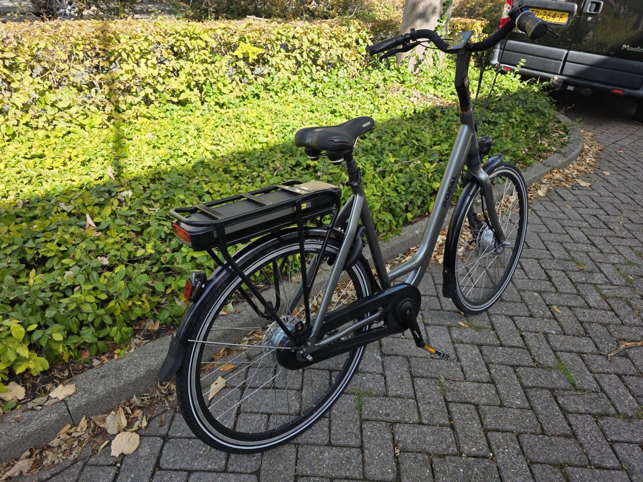Keurig nette Popal elektrische fiets