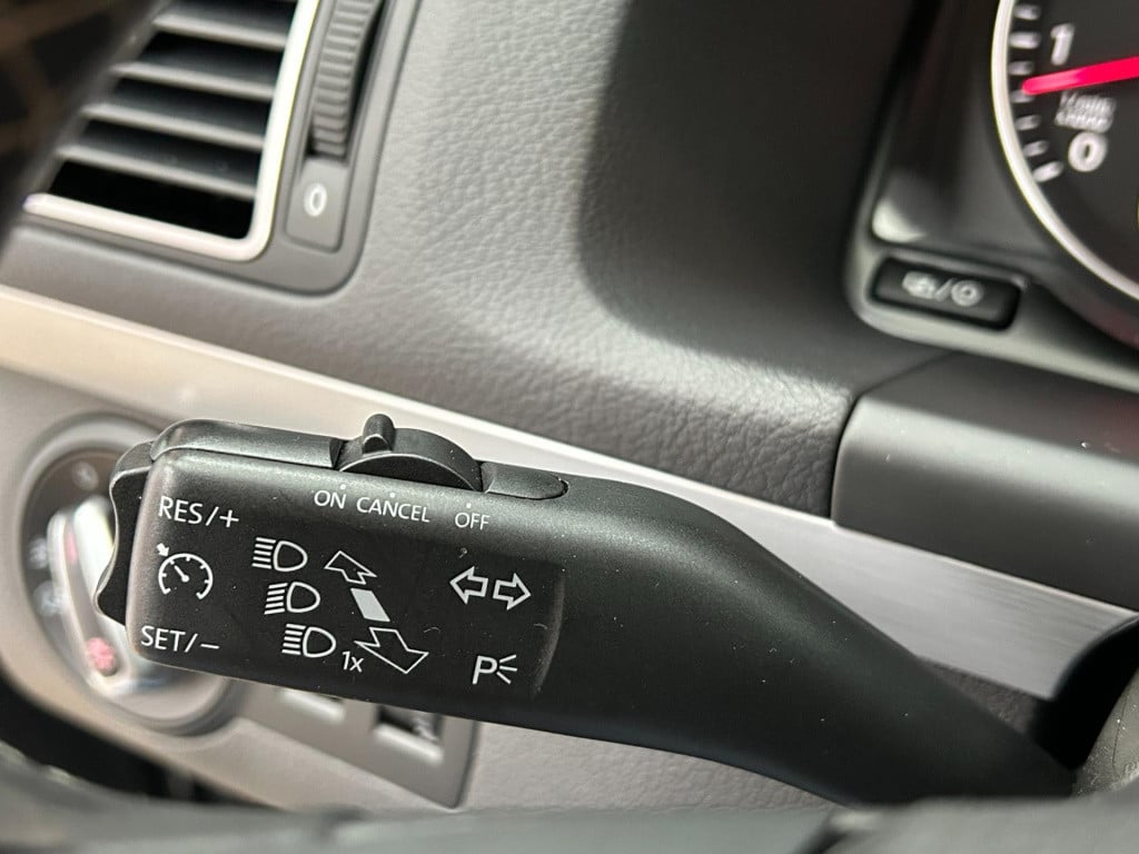 Volkswagen Touran occasion | airco | tweedehands volkswagen | stoelverwarmi