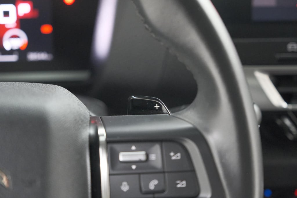 Citroen C4 puretech 131 eat6 shine | camera | head-up display | navigatie |