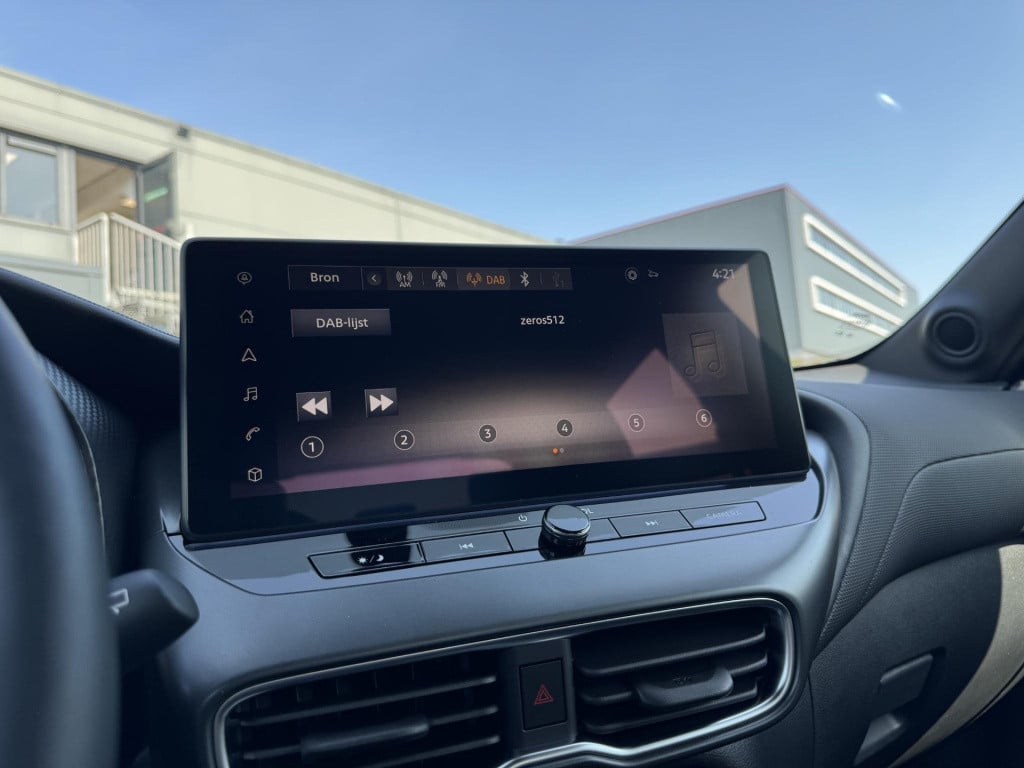 Nissan Juke 1.6 hybrid n-connecta cold pack