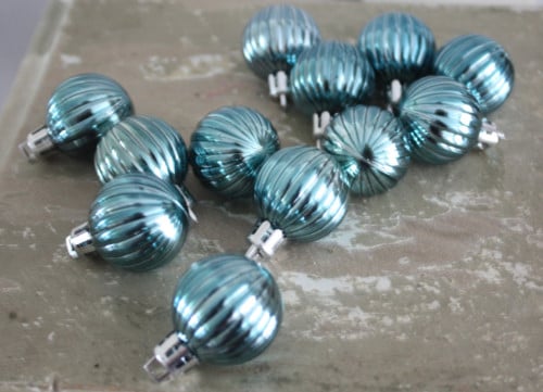 Set van 12 blauwe kunststof kerstballetjes
