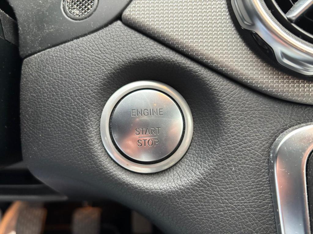 Mercedes-Benz Gla-klasse 180 122pk business solution, cruise control, elekt