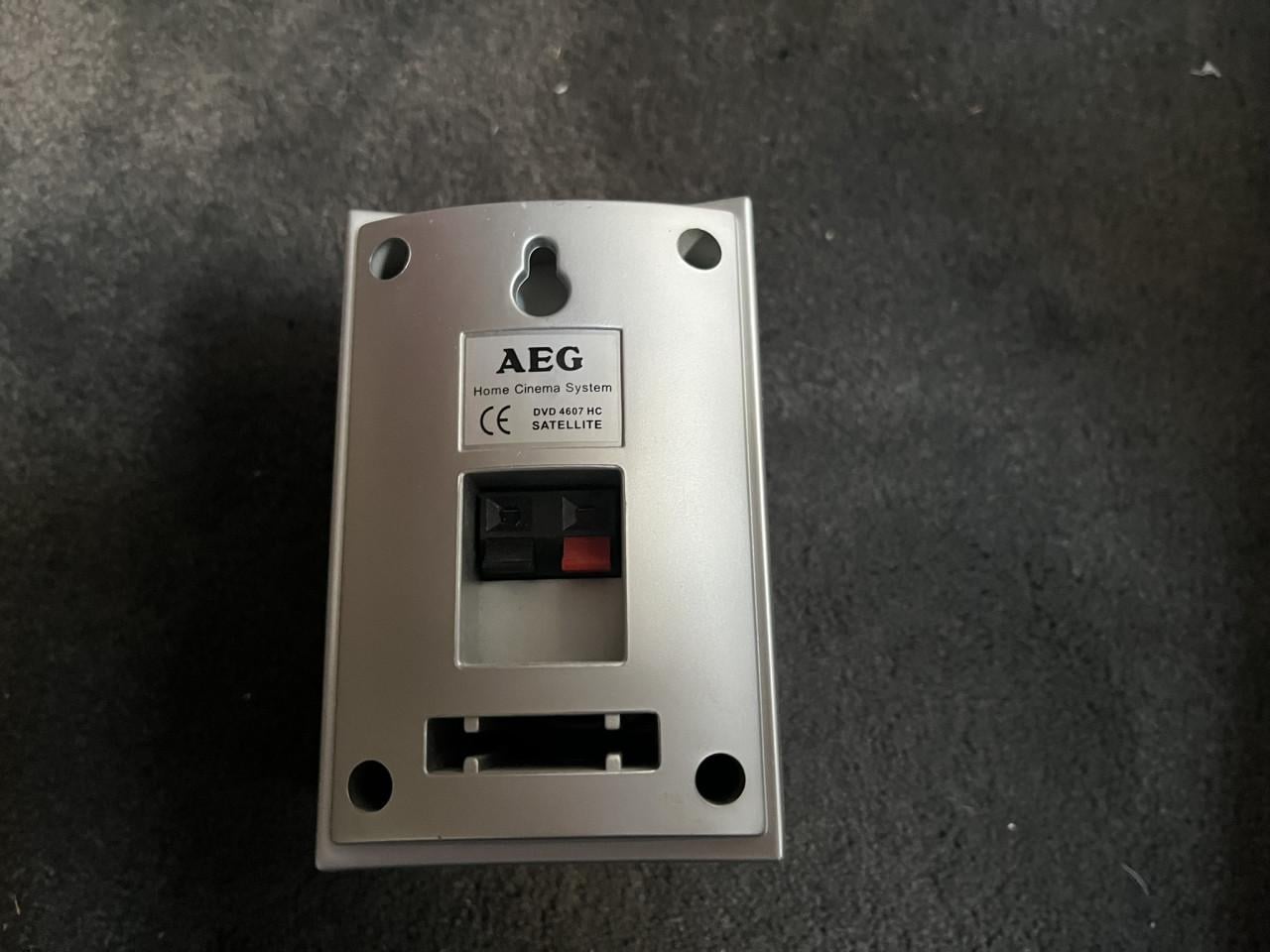 AEG 4607 HC Subwoofer en 3 spaekers Satellite