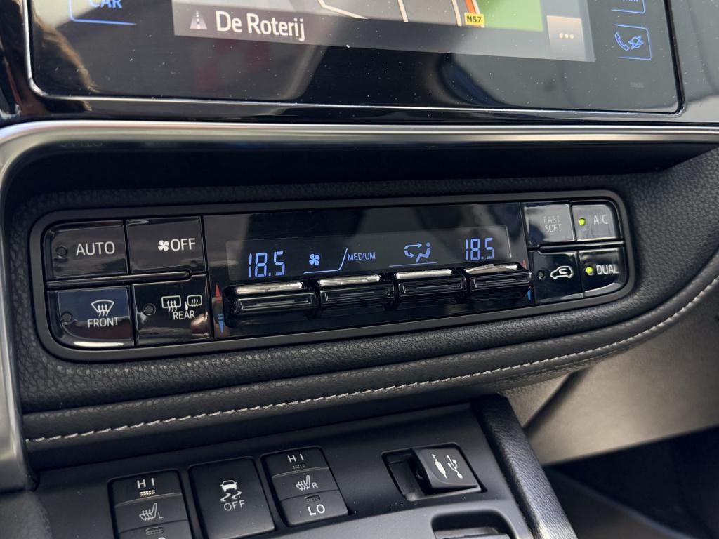 Toyota Auris touring sports 1.8 hybrid lease pro | radio | nav | panorama d