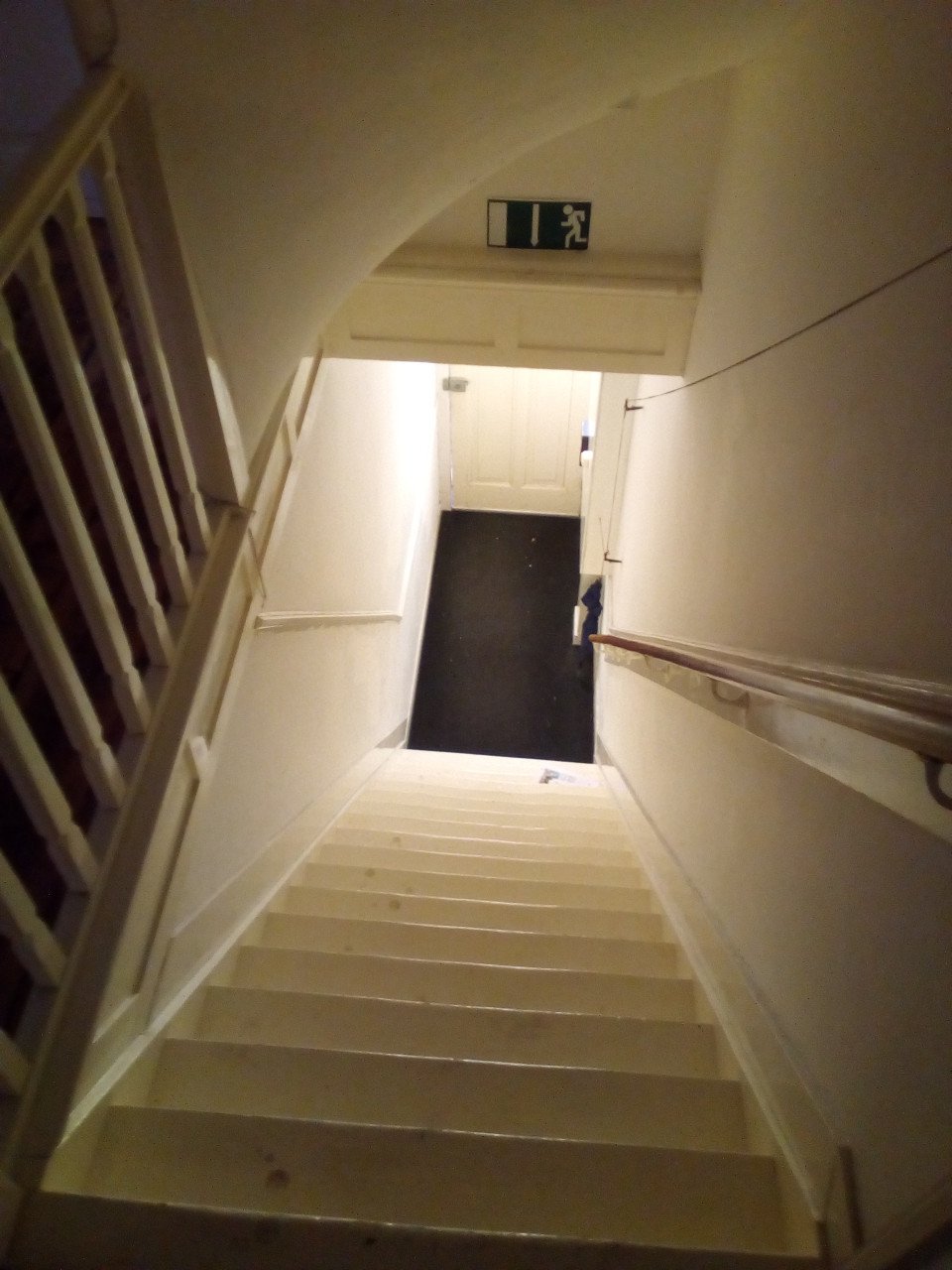Nette kamer met eigen badkamer
