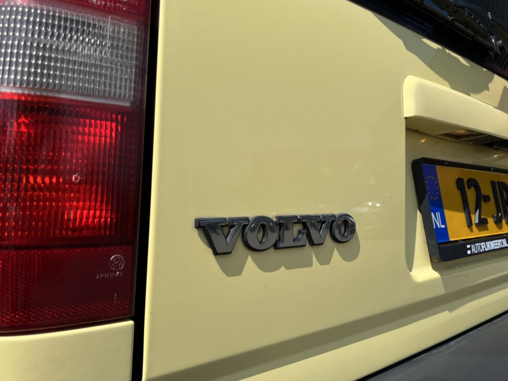 Volvo 850 2.3 t-5r automaat estate | cream yellow | bijzonder netjes en ori