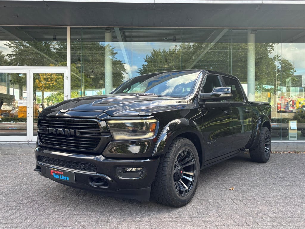 Ram 1500 ram 1500 laramie night| luchtvering|smoke pack|bpm vrij| rijklaarp