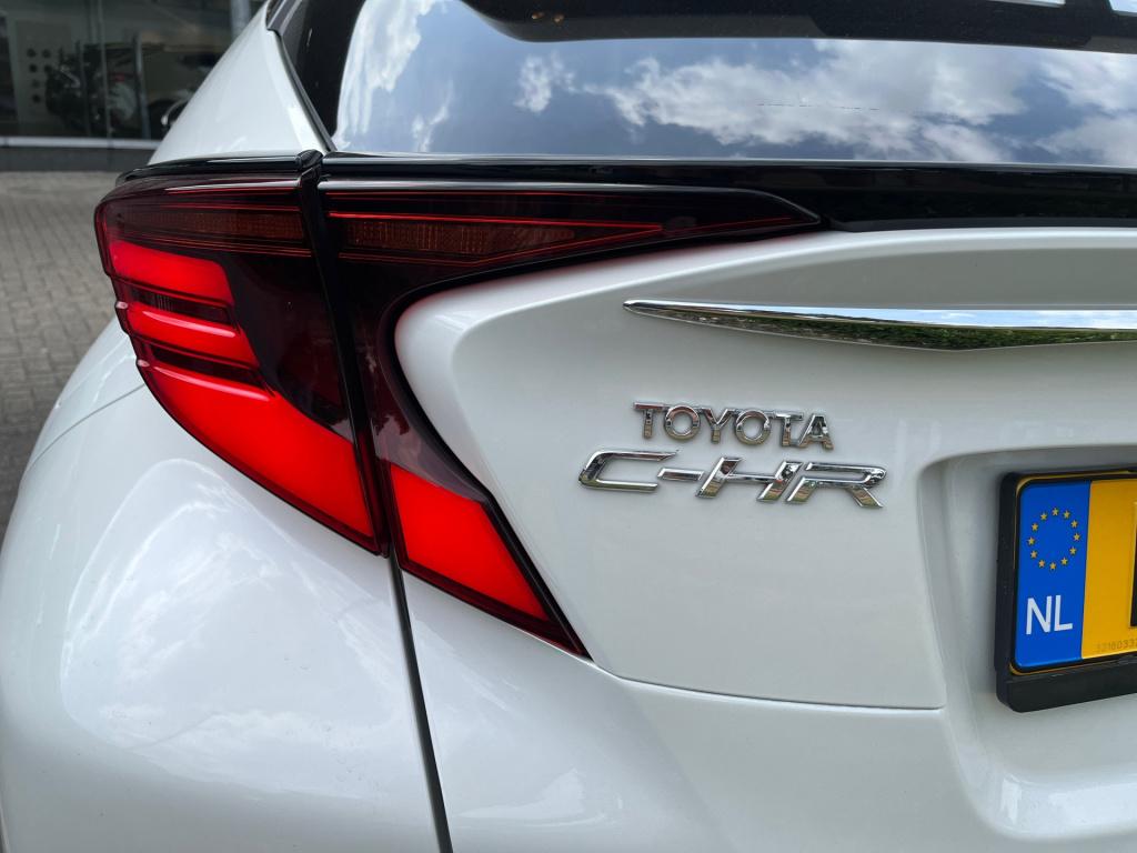 Toyota C-hr 1.8 hybrid style|jbl|rijklaar
