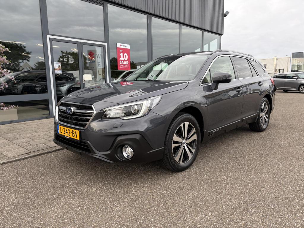 Subaru Outback 2.5i premium mooie en zeer complete staat
