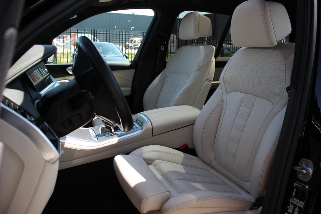 BMW X5 xdrive45e high executive m-sport | pano | luchtvering | 360 camera |